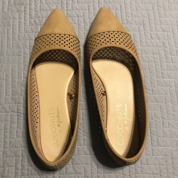 Tan Flats - Picture 3 of 5